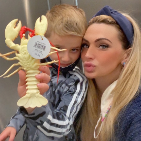 Dolce- Lilly Pulitzer/SCL/Rothy’s/Lele Sadoughi - Picture 13 of 17